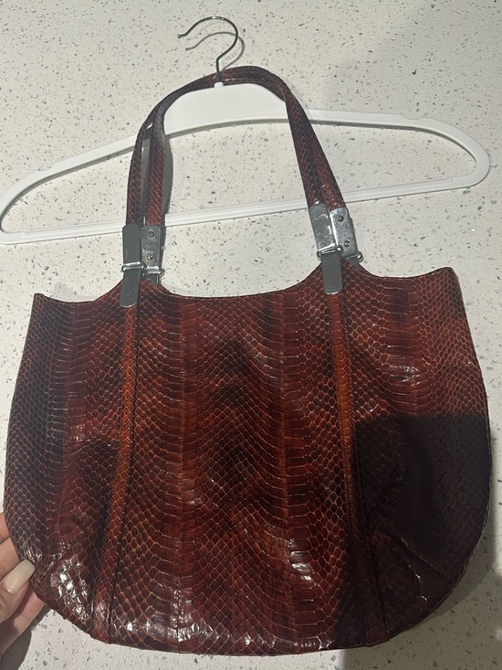Handbags - Women’s Brown Faux-Snake Tote Bag - Chic Everyday Carry